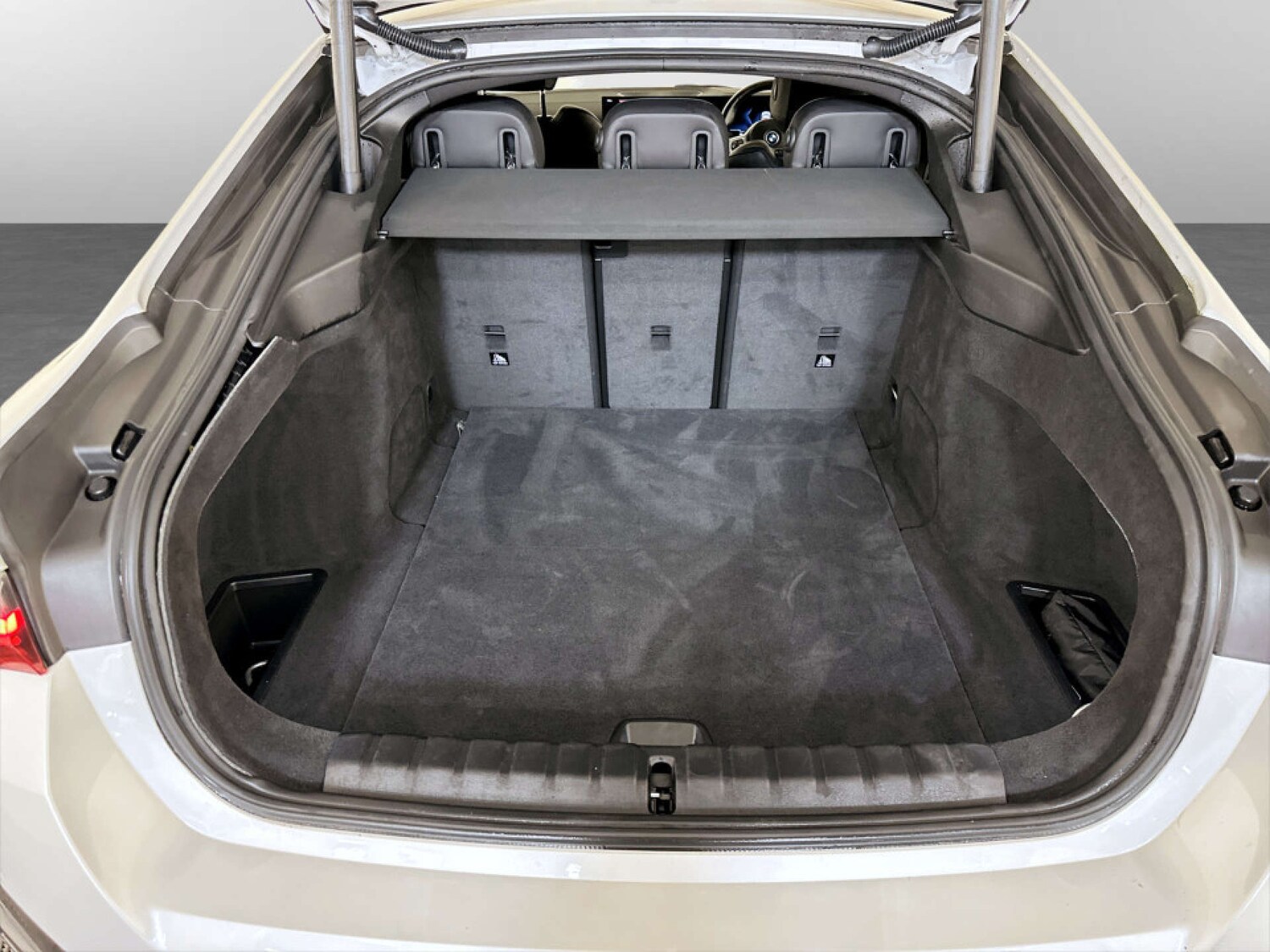 Used BMW i4 2022 for sale - 77523395: Photo 15