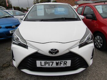 Used Toyota Yaris 2017 for sale - 78602870: Photo