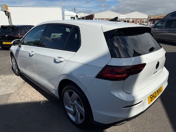 Used Volkswagen Golf 2021 for sale - 75651523: Photo