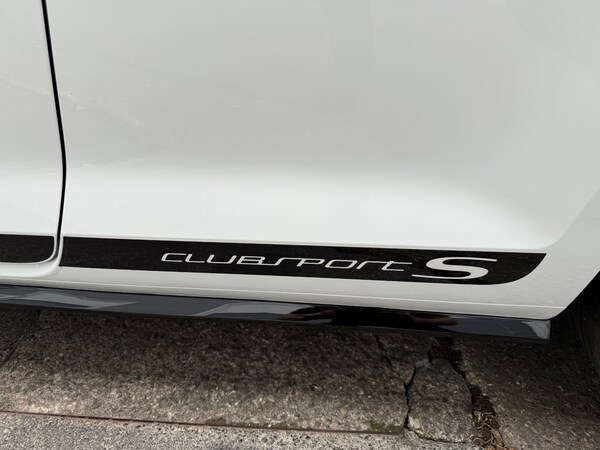 Used Volkswagen Golf 2017 for sale - 74969952: Photo 16