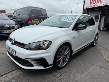 Used Volkswagen Golf 2017 for sale - 74969952: Photo