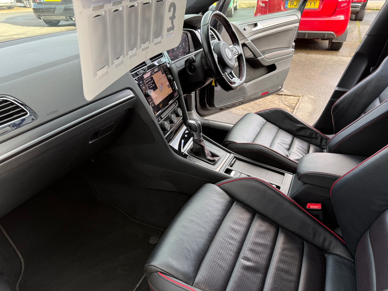 Used Volkswagen Golf 2017 for sale - 76319032: Photo 24