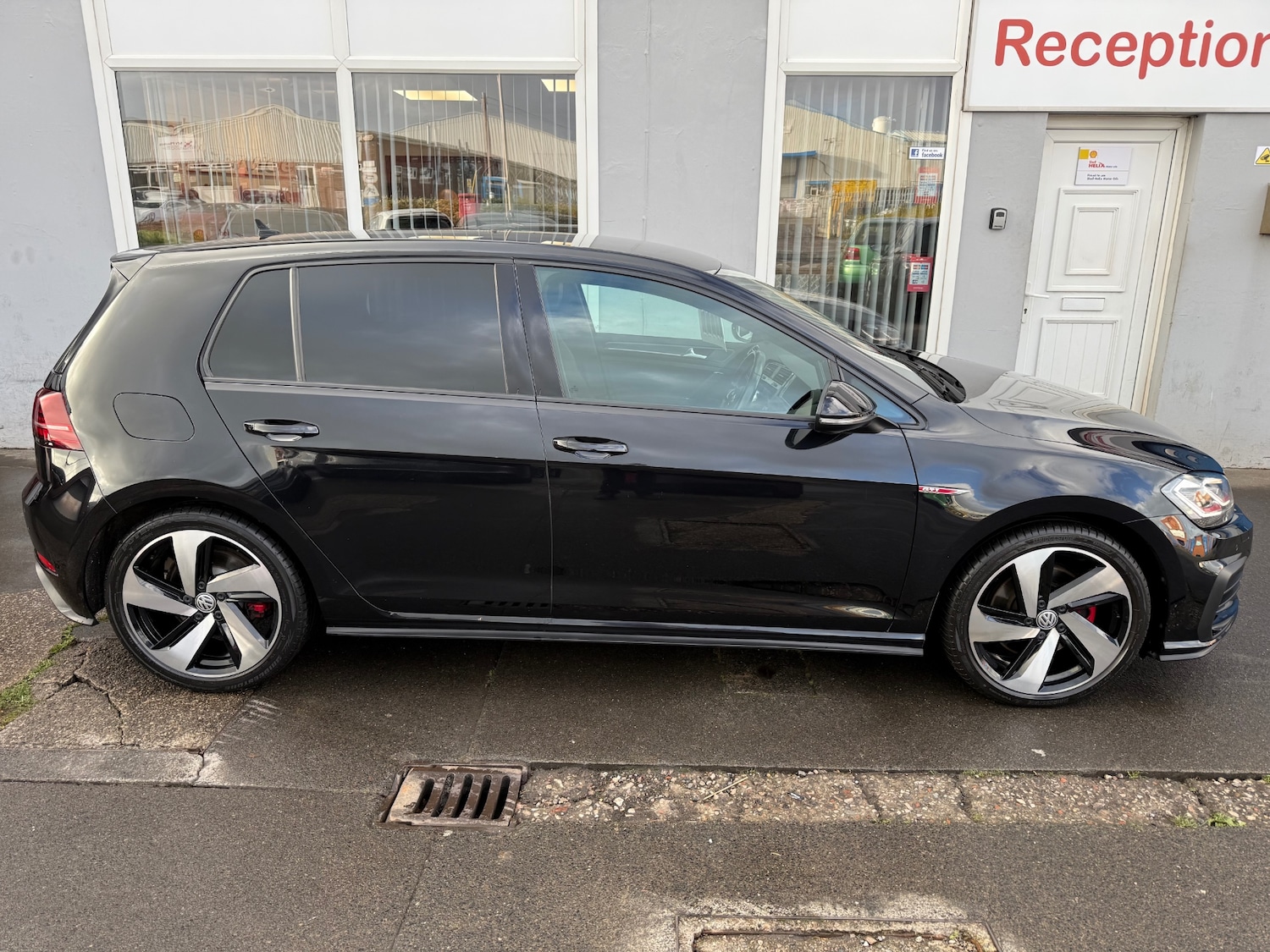 Used Volkswagen Golf 2017 for sale - 76319032: Photo 3