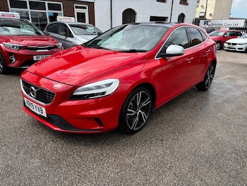 Used Volvo V40 2019 for sale - 75597258: Photo