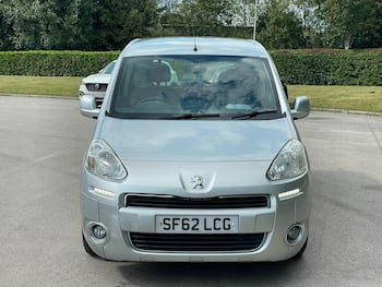 Used Peugeot Partner Tepee 2013 for sale - 79613229: Photo