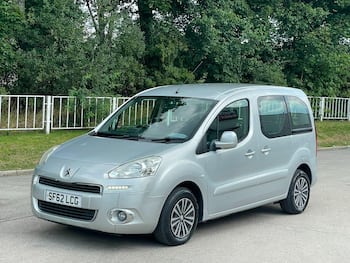 Used Peugeot Partner Tepee 2013 for sale - 79613229: Photo