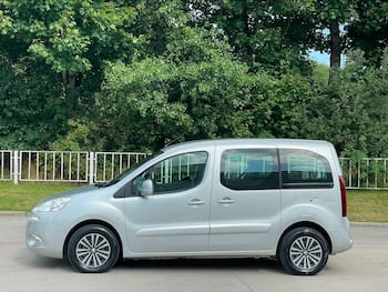 Used Peugeot Partner Tepee 2013 for sale - 79613229: Photo