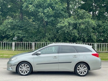 Used Toyota Auris 2014 for sale - 79075067: Photo