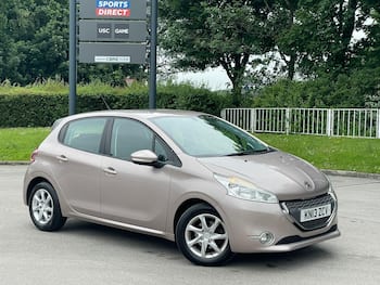 Used Peugeot 208 2013 for sale - 79669661: Photo