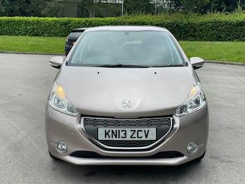 Used Peugeot 208 2013 for sale - 79669661: Photo