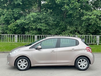 Used Peugeot 208 2013 for sale - 79669661: Photo