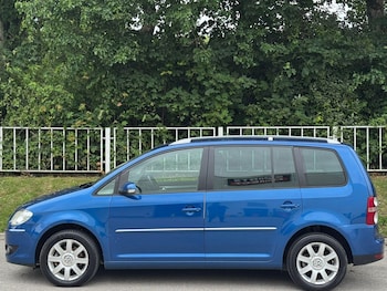 Used Volkswagen Touran 2007 for sale - 78562177: Photo