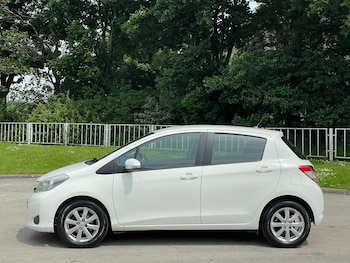 Used Toyota Yaris 2012 for sale - 78947112: Photo