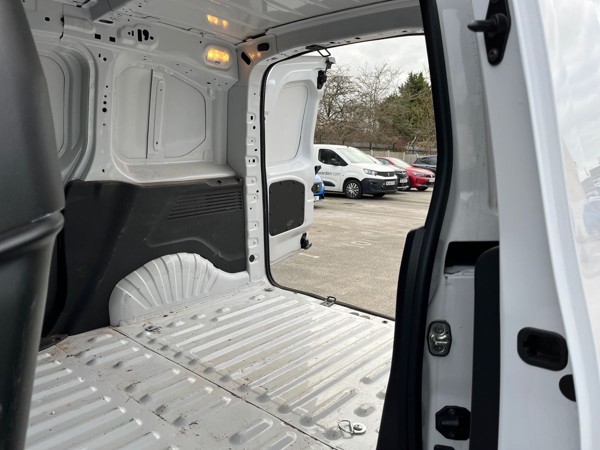 Used Citroen Berlingo 2024 for sale - 77072960: Photo 18