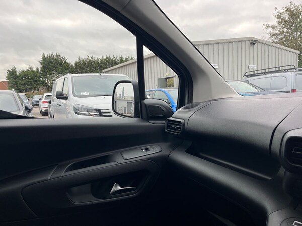 Used Peugeot Partner 2024 for sale - 76211420: Photo 27