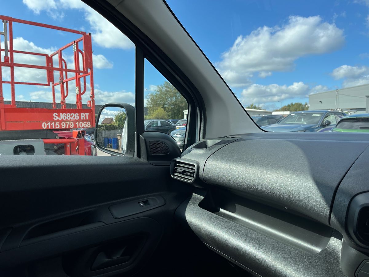 Used Toyota ProAce 2022 for sale - 76455053: Photo 27