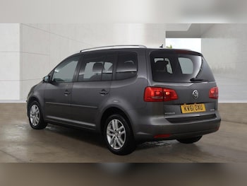 Used Volkswagen Touran 2011 for sale - 79387848: Photo