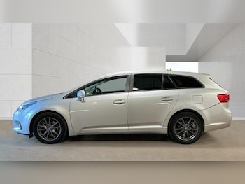 Used Toyota Avensis 2013 for sale - 79361662: Photo