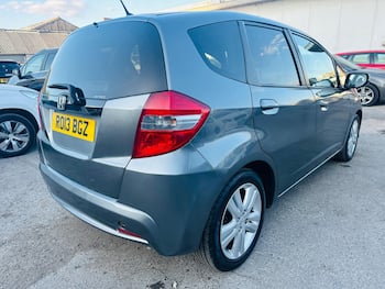 Used Honda Jazz 2013 for sale - 79401375: Photo