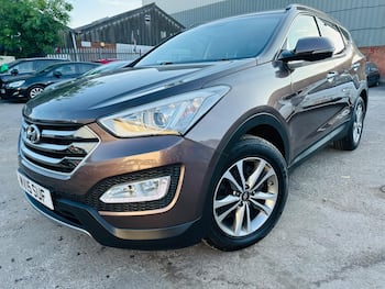 Used Hyundai Santa Fe 2015 for sale - 79395983: Photo
