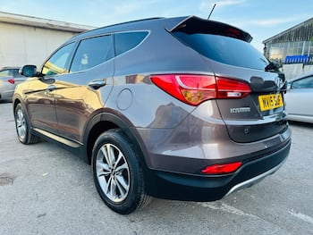 Used Hyundai Santa Fe 2015 for sale - 79395983: Photo