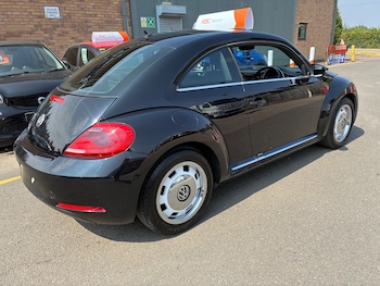 Used Volkswagen Beetle 2014 for sale - 79241117: Photo
