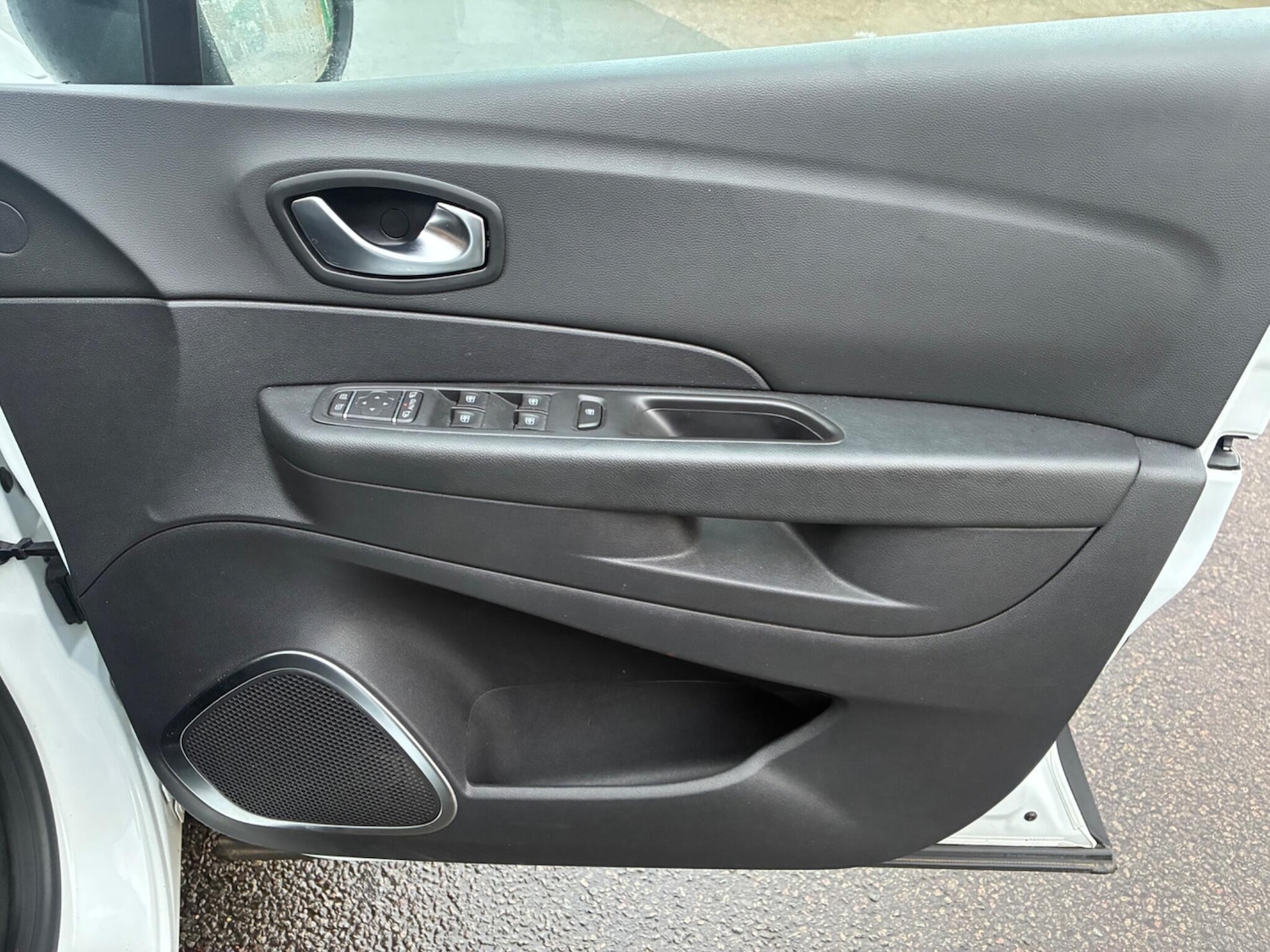 Used Renault Captur 2017 for sale - 76689423: Photo 16