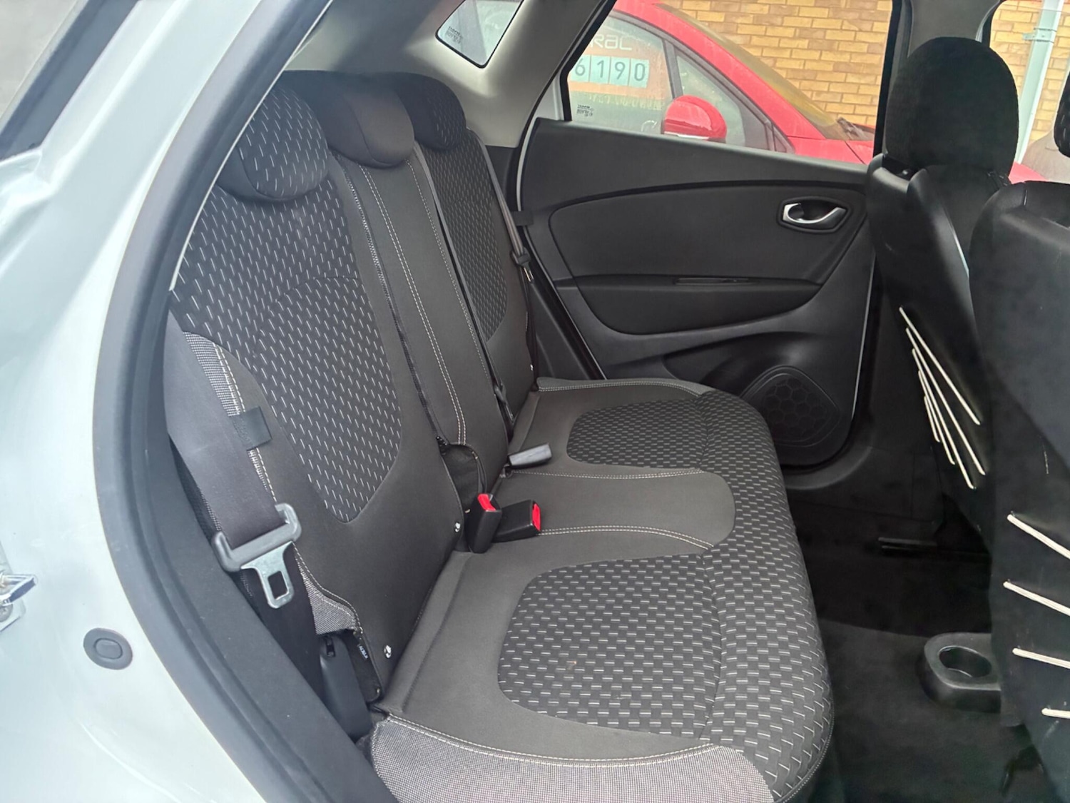 Used Renault Captur 2017 for sale - 76689423: Photo 7