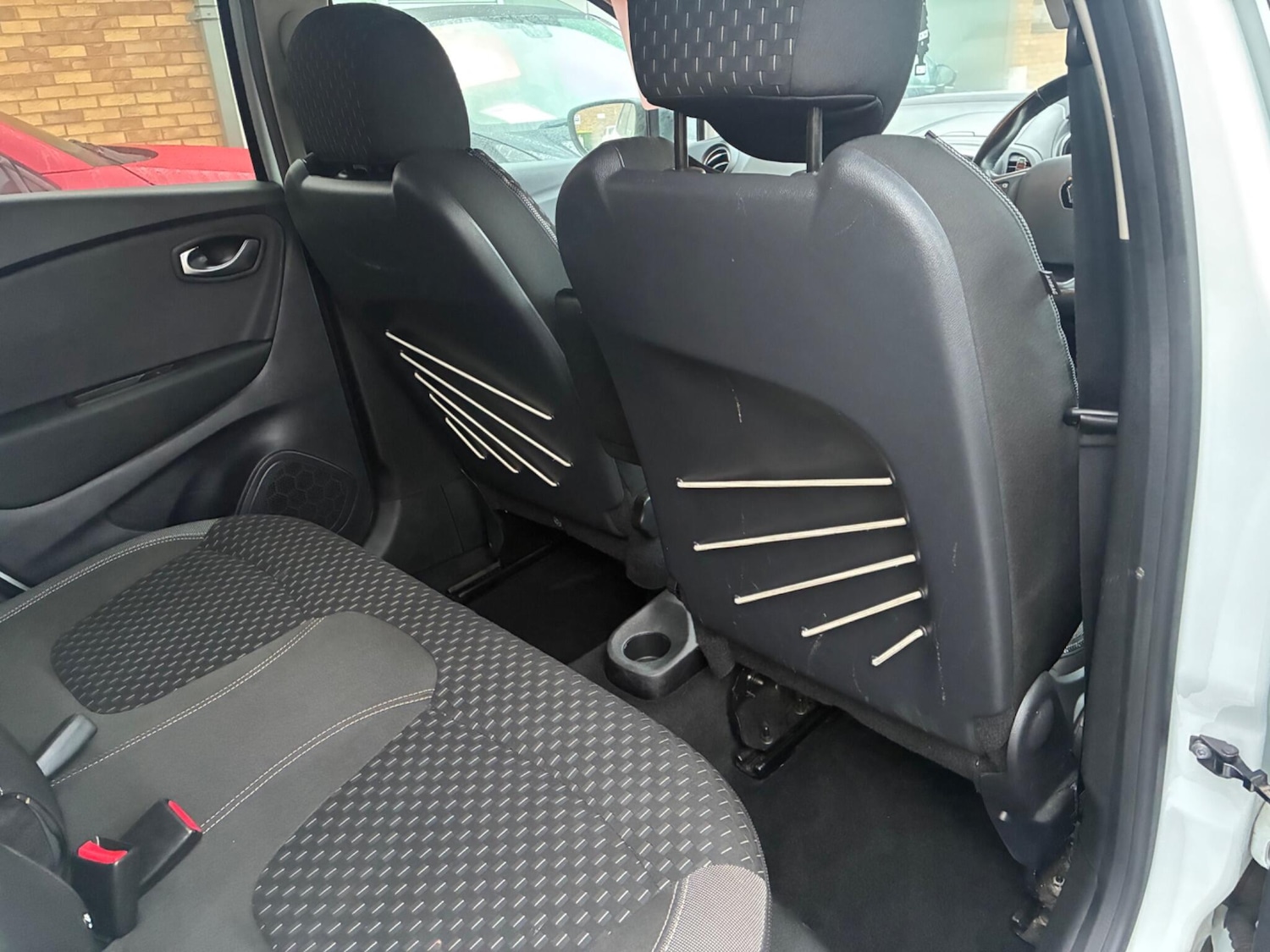 Used Renault Captur 2017 for sale - 76689423: Photo 8