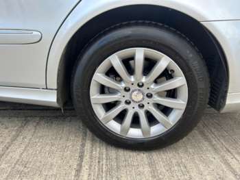 Used Mercedes-Benz E-Class 2008 for sale - 74798495: Photo