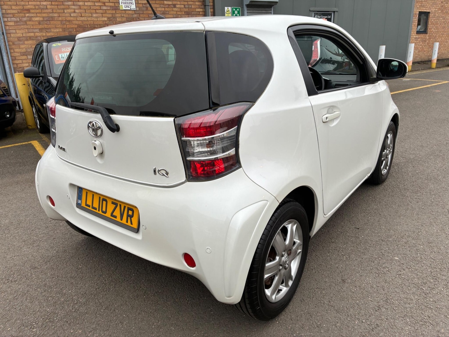 Used Toyota IQ 2010 for sale - 78127473: Photo 7