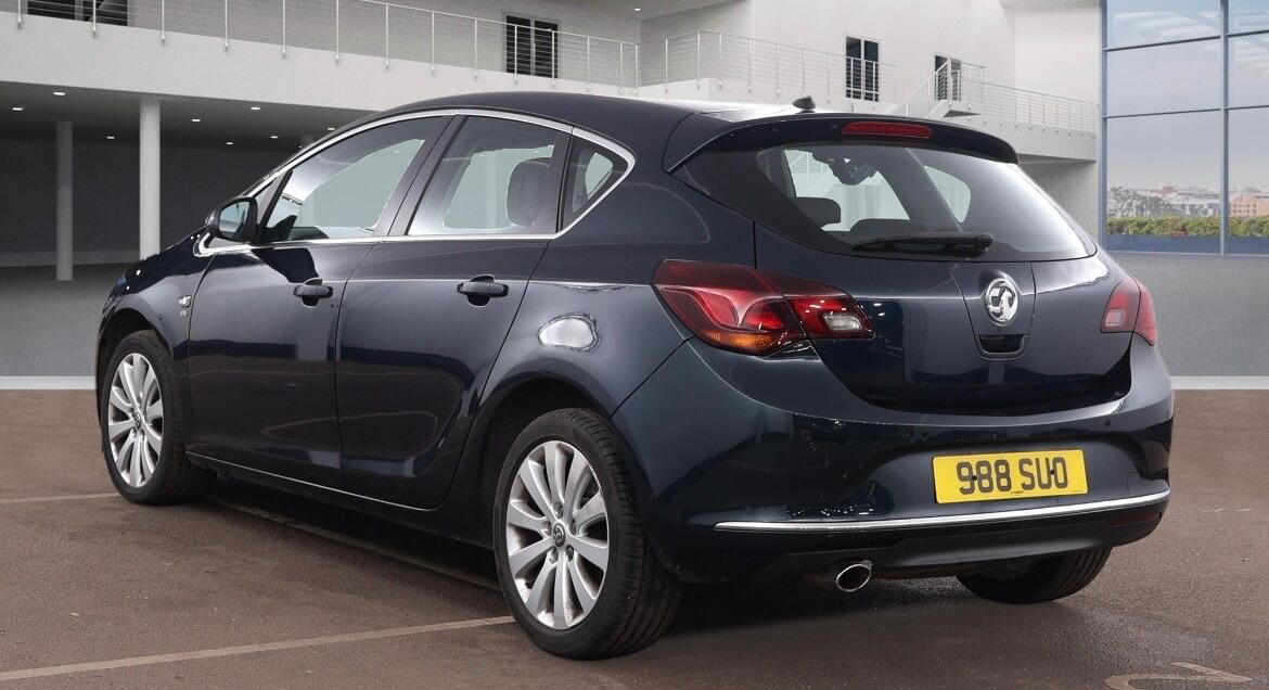 Used Vauxhall Astra 2015 for sale - 77586424: Photo 2