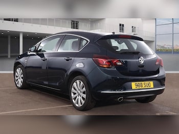 Used Vauxhall Astra 2015 for sale - 77586424: Photo
