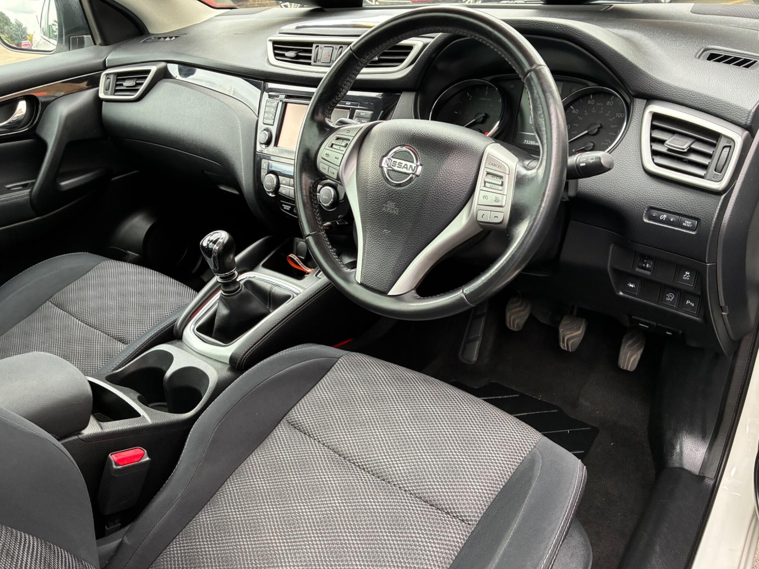 Used Nissan Qashqai 2015 for sale - 75989944: Photo 13