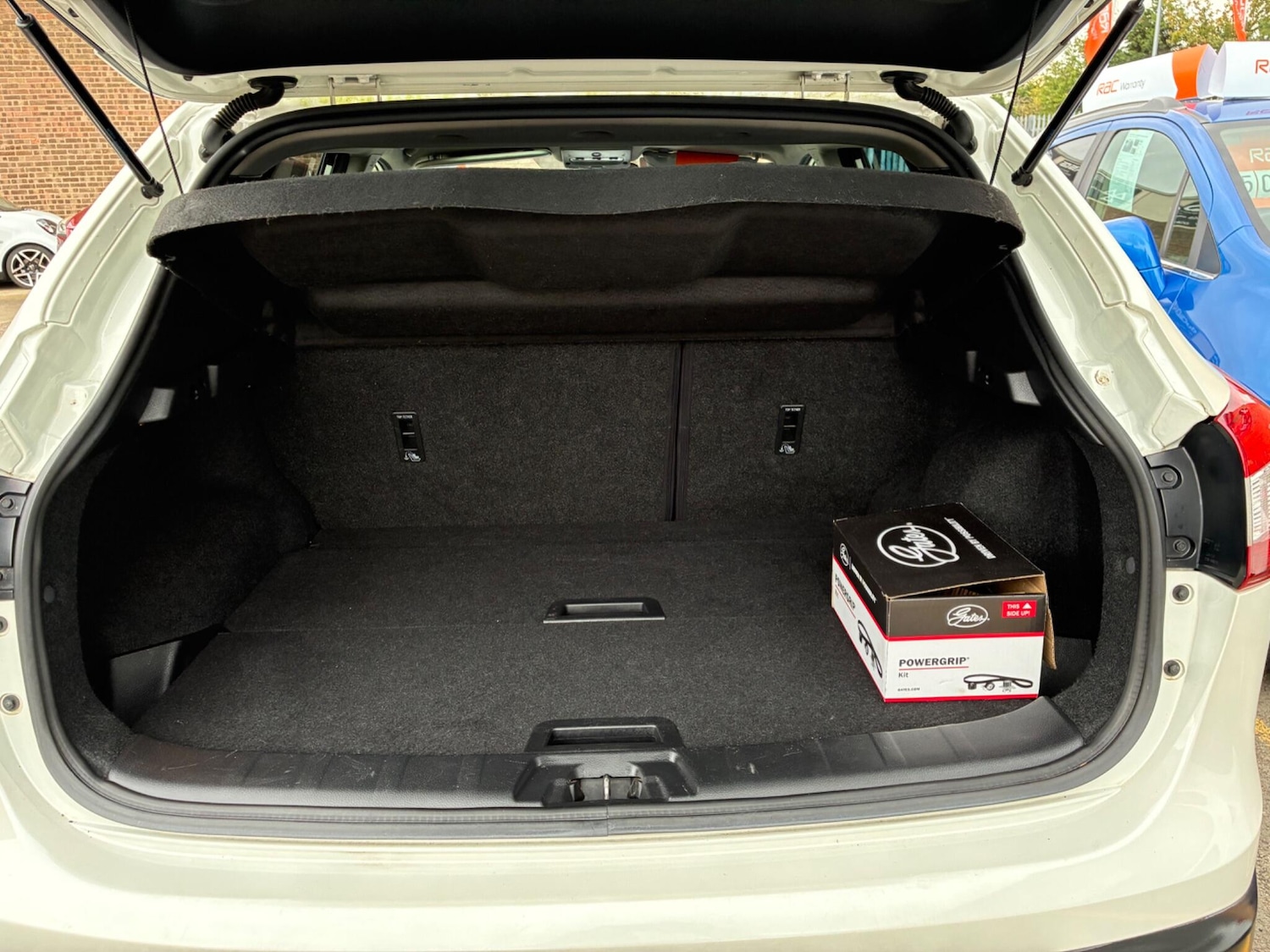 Used Nissan Qashqai 2015 for sale - 75989944: Photo 15