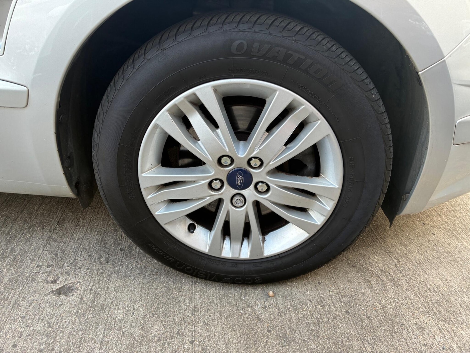 Used Ford S-Max 2010 for sale - 76388348: Photo 11