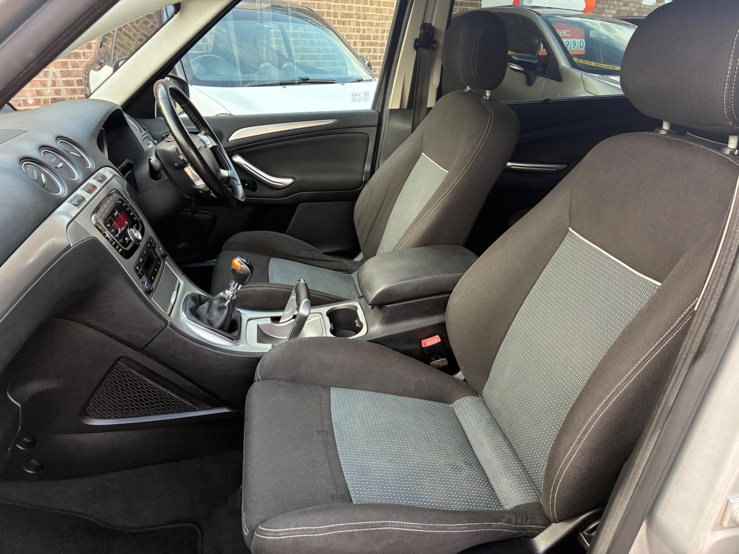 Used Ford S-Max 2010 for sale - 76388348: Photo 4