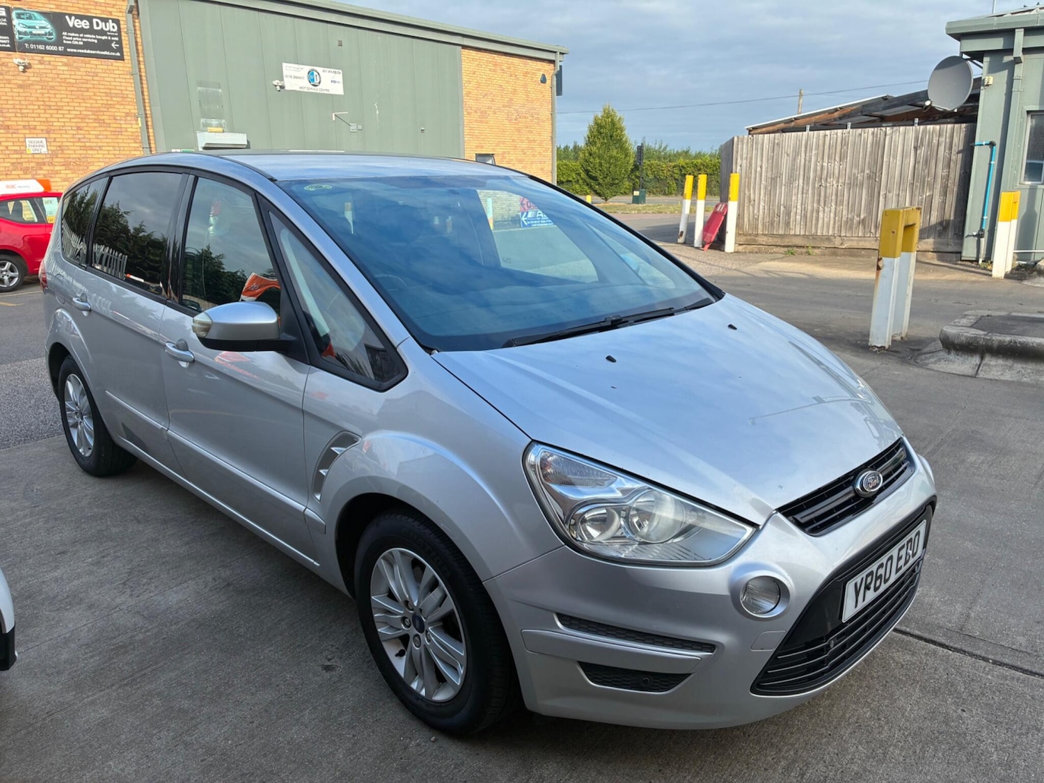 Used Ford S-Max 2010 for sale - 76388348: Photo 9