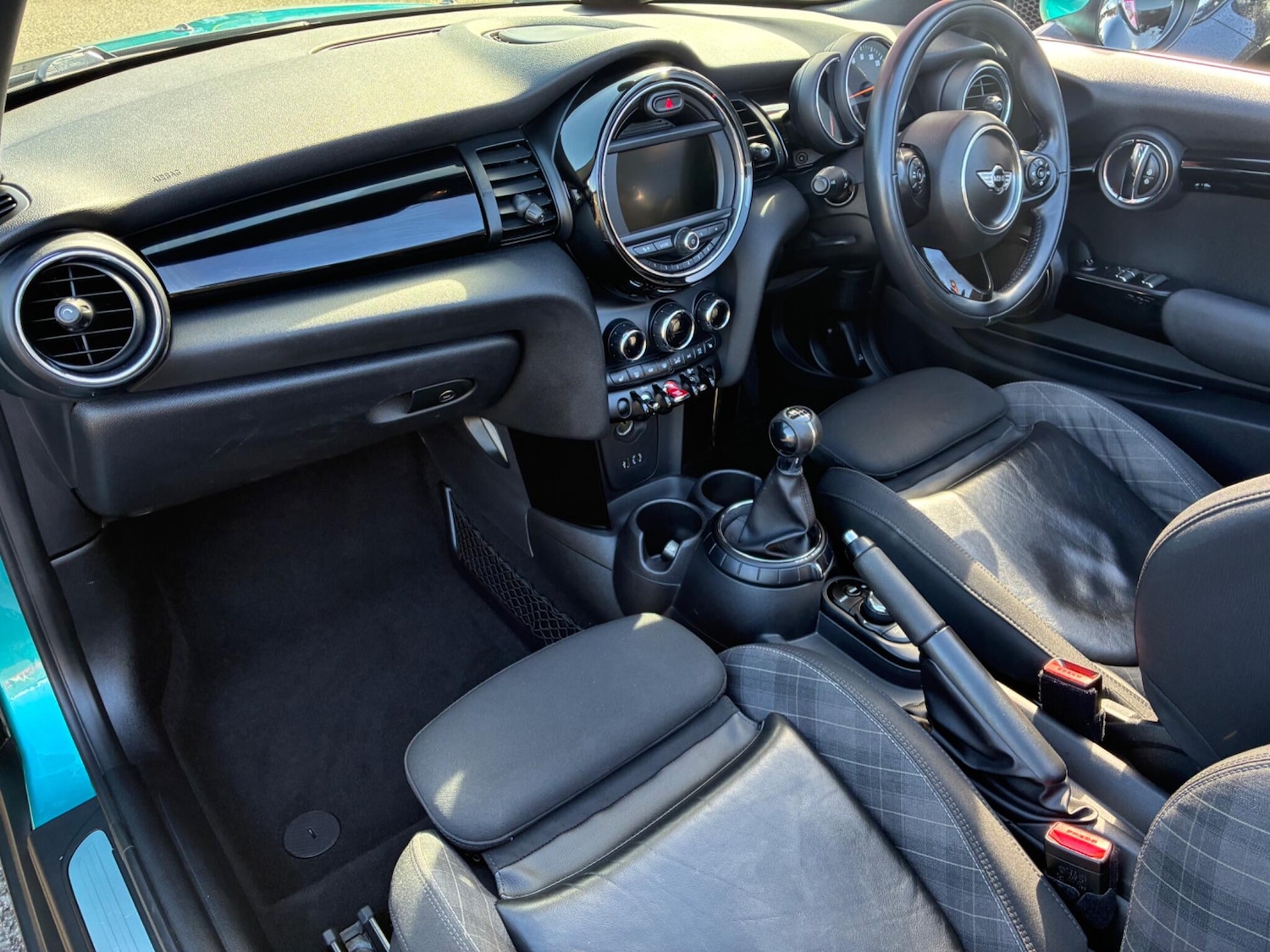 Used MINI Convertible 2017 for sale - 78100962: Photo 21