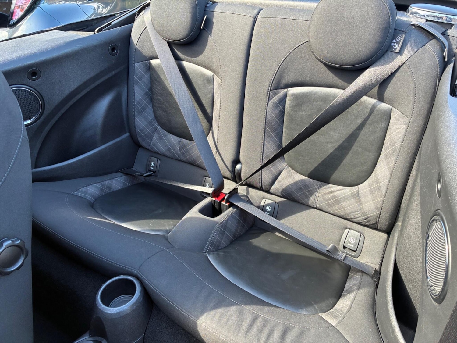 Used MINI Convertible 2017 for sale - 78100962: Photo 24