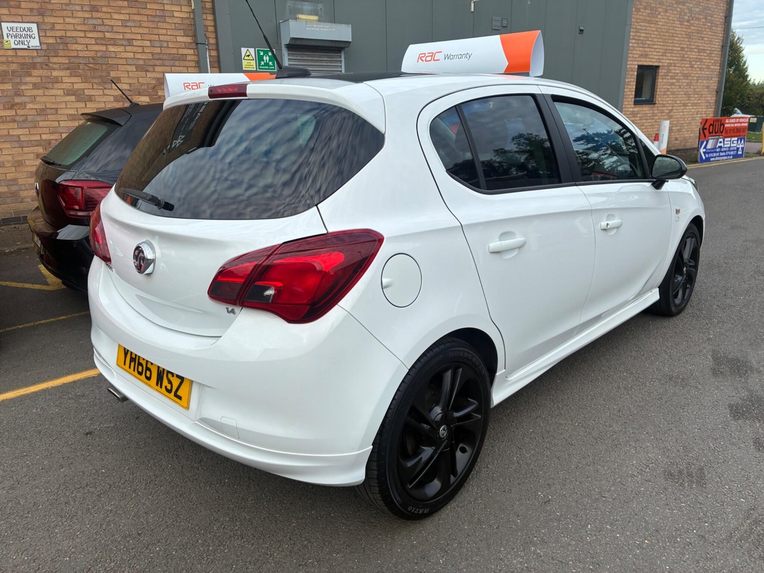 Used Vauxhall Corsa 2016 for sale - 76026573: Photo 2