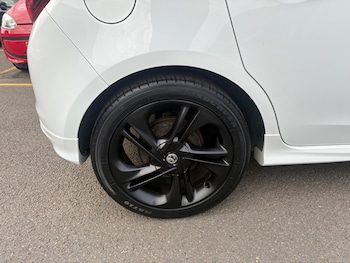 Used Vauxhall Corsa 2016 for sale - 76026573: Photo