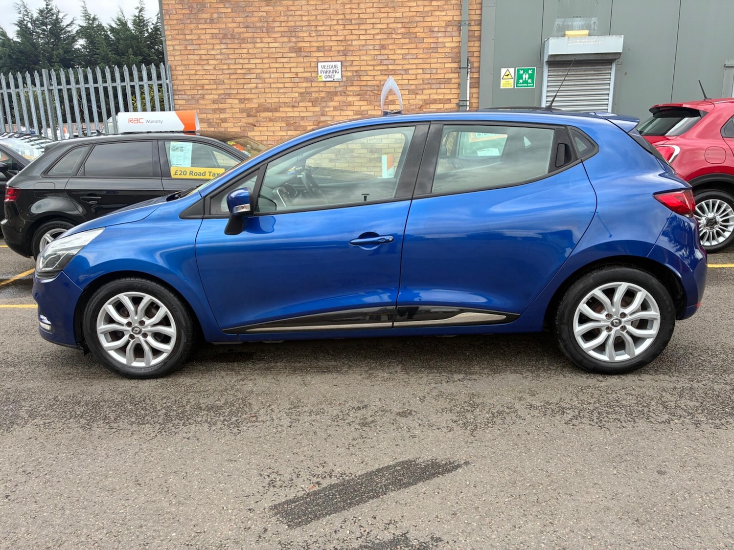 Used Renault Clio 2018 for sale - 76512701: Photo 5
