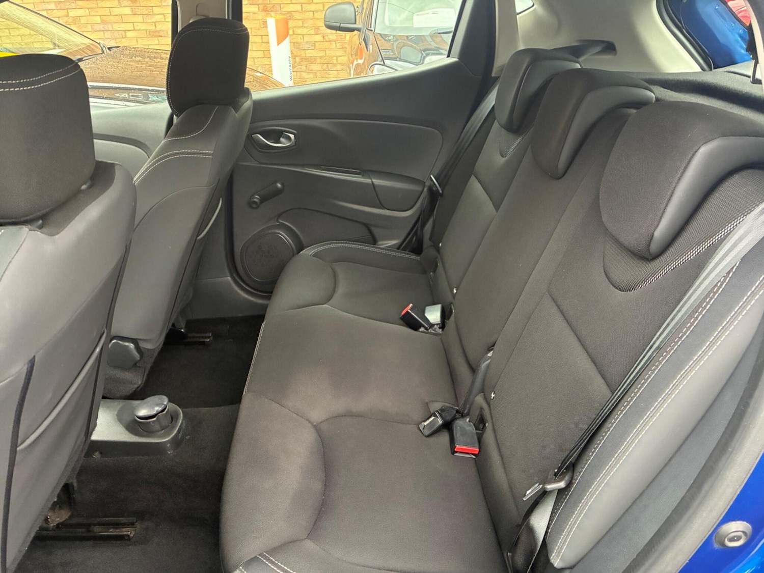 Used Renault Clio 2018 for sale - 76512701: Photo 6