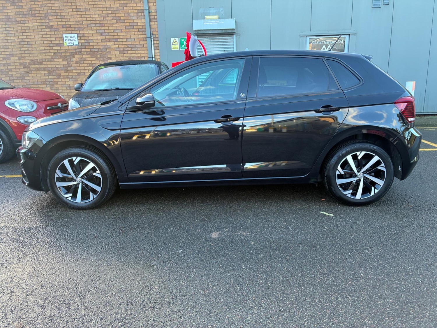 Used Volkswagen Polo 2020 for sale - 76786757: Photo 2