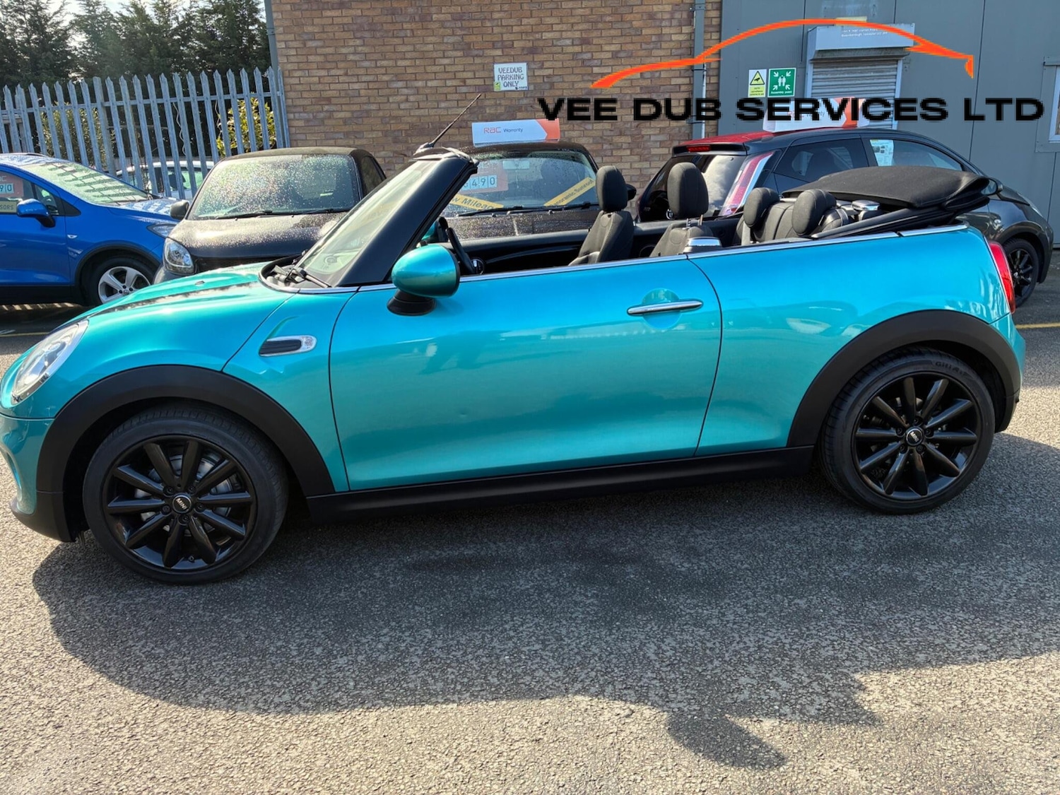 Used MINI Convertible 2017 for sale - 78175972: Photo 2