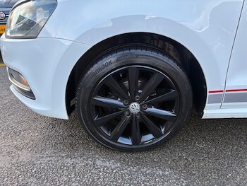 Used Volkswagen Polo 2016 for sale - 77396671: Photo