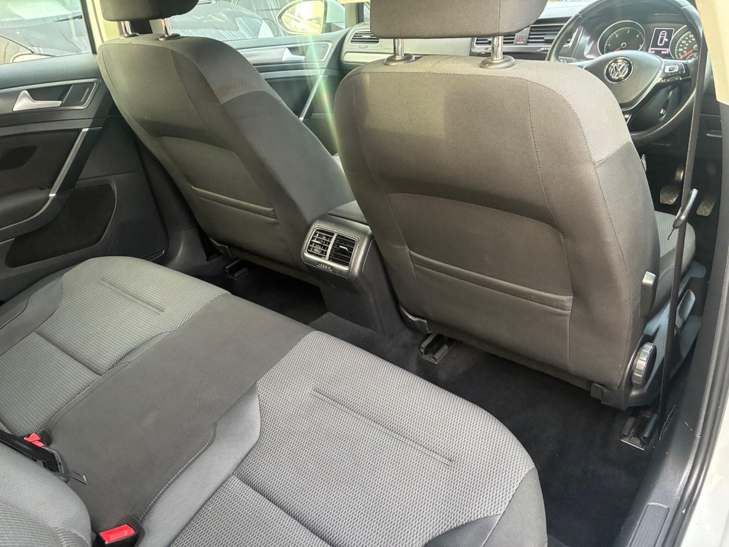 Used Volkswagen Golf 2018 for sale - 76801444: Photo 15