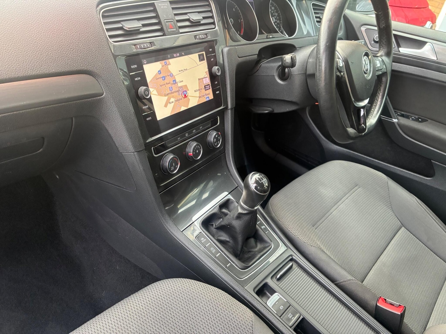 Used Volkswagen Golf 2018 for sale - 76801444: Photo 5