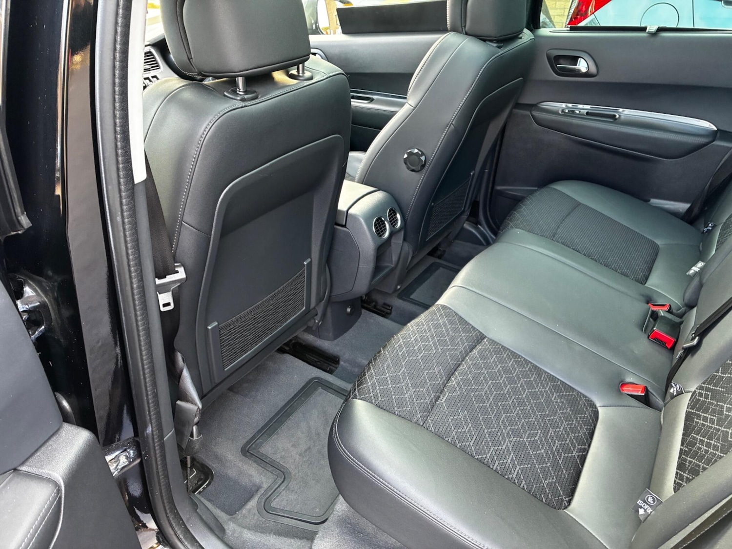 Used Peugeot 3008 2016 for sale - 77238556: Photo 24